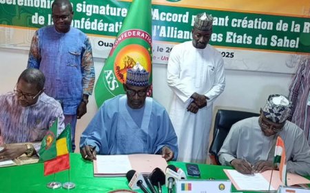 AES: Signature de l'accord de création de la radio Daandè Liptako