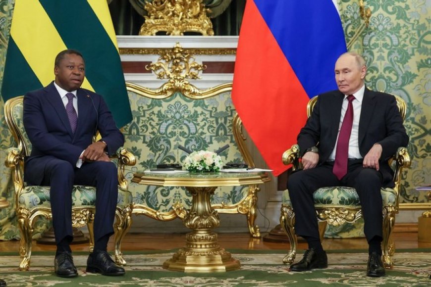 Faure Gnassingbé à Moscou : une diplomatie d’équilibre pour sécuriser l’Afrique de l’Ouest