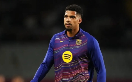 Le Barça accorde une 'mise en retrait' à durée indéterminée à Ronald Araujo après son carton rouge face à Chelsea