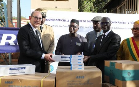 Solidarité : COSAIR offre 600 kits de dialyse aux centres de Bamako