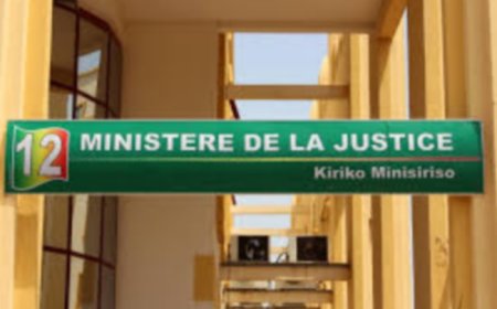 Ministère de la Justice et des Droits de l’Homme :  Les preux chevaliers honorés par le Chef de l’Etat !