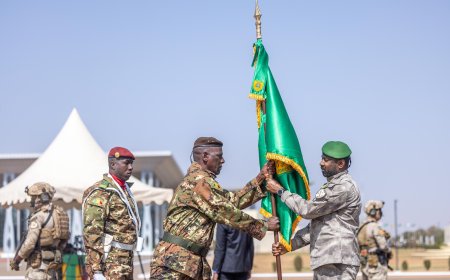 Naissance officielle de la Force unifiée de l’AES : Assimi Goïta remet l’Étendard à Bamako