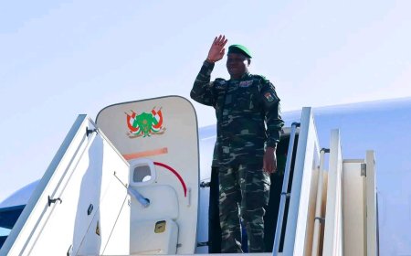 Urgent – L’avion du général Abdourahamane Tiani a atterri à l’aéroport de Bamako