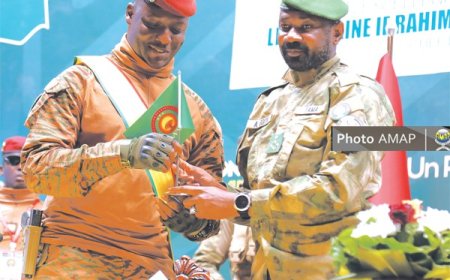 Présidence de la Confédération AES : Le Général d'armée Assimi Goïta passe le flambeau au Capitaine Ibrahim Traoré