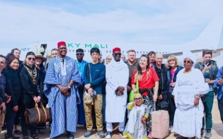 Tombouctou renoue avec le tourisme : Une trentaine de visiteurs étrangers accueillis par le ministre Mamou Daffé