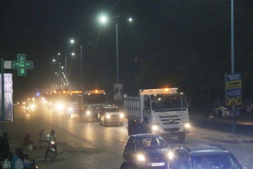 Bamako : Un convoi de matériels du Génie militaire suscite la curiosité et la ferveur patriotique