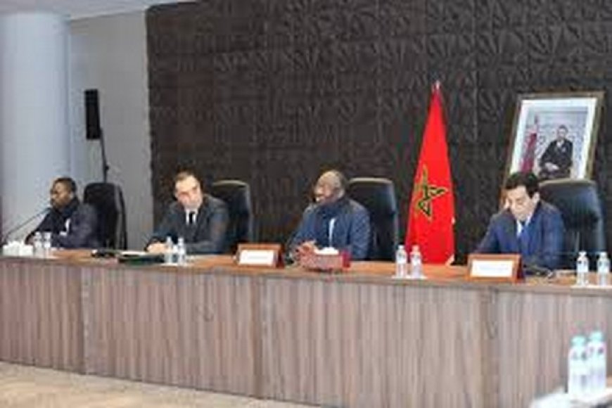CAN 2025 : Fouzi Lekjaa fait le point avec les ambassadeurs africains à Rabat