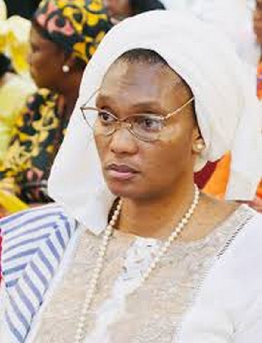 Hommage a une professionnelle d’exception : Fatoumata Mah Thiam honorée de l’Etoile d’Argent du Mérite national avec l’effigie « Lion Debout »