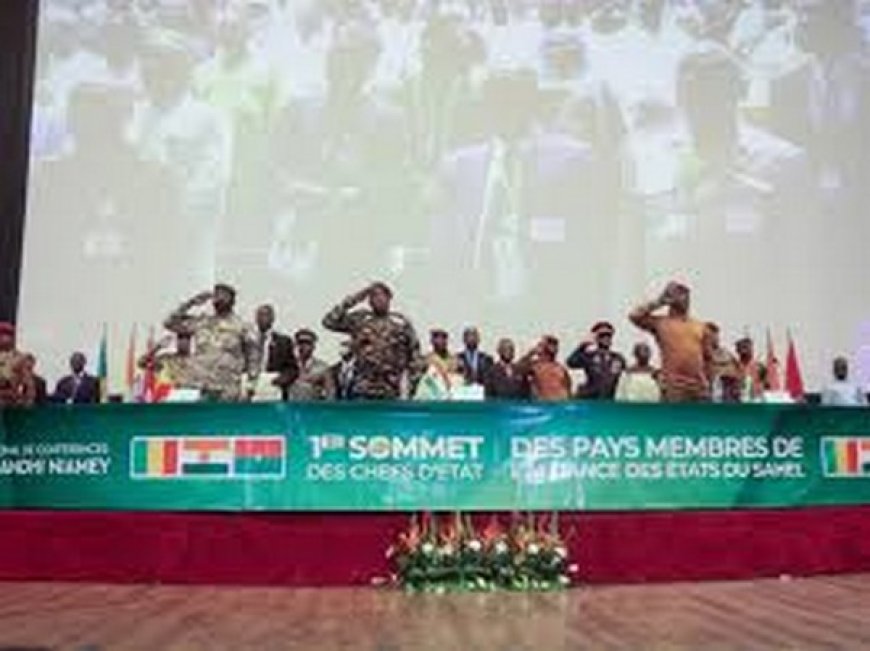 Défense, diplomatie et développement : Au cœur des discussions du sommet des chefs d’État de l'AES à Bamako
