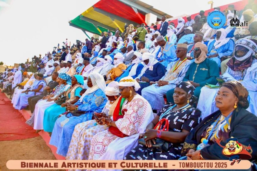 Photo: Clôture de la Biennale Artistique et Culturelle Tombouctou 2025
