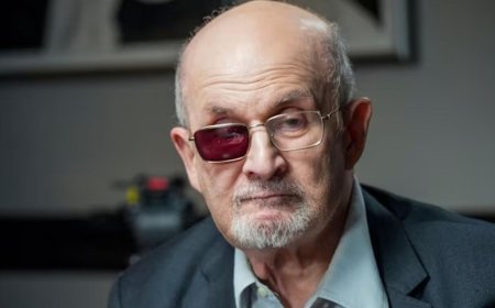 "Tout le monde est en danger": la mise en garde de Salman Rushdie contre la violence politique aux Etats-Unis