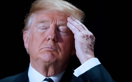 “Je ne dors pas, je m’ennuie”: Trump justifie son assoupissement en pleine réunion