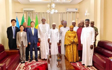 Coopération Mali-Chine :  Séance de travail entre le ministre Abdoulaye Diop et l'ambassadeur de Chine au Mali