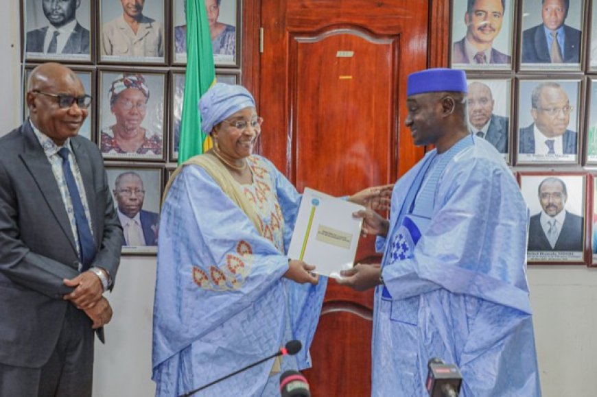 INPS : Remise de feuille de route, la ministre Assa Badialllo Touré appelle à une restructuration profonde de la sécurité sociale au Mali