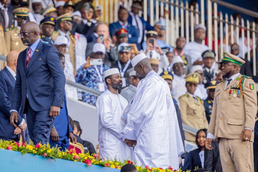 À Conakry, Assimi Goïta célèbre l’investiture de Mamadi Doumbouya et réaffirme l’axe Mali–Guinée