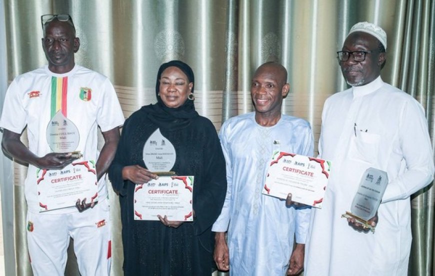 AIPS Awards 2025 à Rabat : L'AJSM présente  les prix aux lauréats maliens !