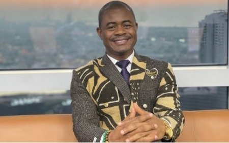 Coach Simon Ouedraogo, Conférencier : « Arrêtons la comédie éducationnelle »