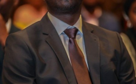 Le DGA de Moov Africa Malitel, Souhaibou Coulibaly  à  la cérémonie de départ du DG sortant : "Cher Abdelaziz Biddine, sous votre leadership,  la Sotelma a connu des transformations importantes..."
