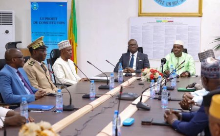 Administration territoriale : Abdoulaye Maïga passe le témoin à Issa Ousmane Coulibaly
