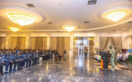 Présentation de vœux à Koulouba :  Assimi et les jeunes du Mali regardent dans la même direction