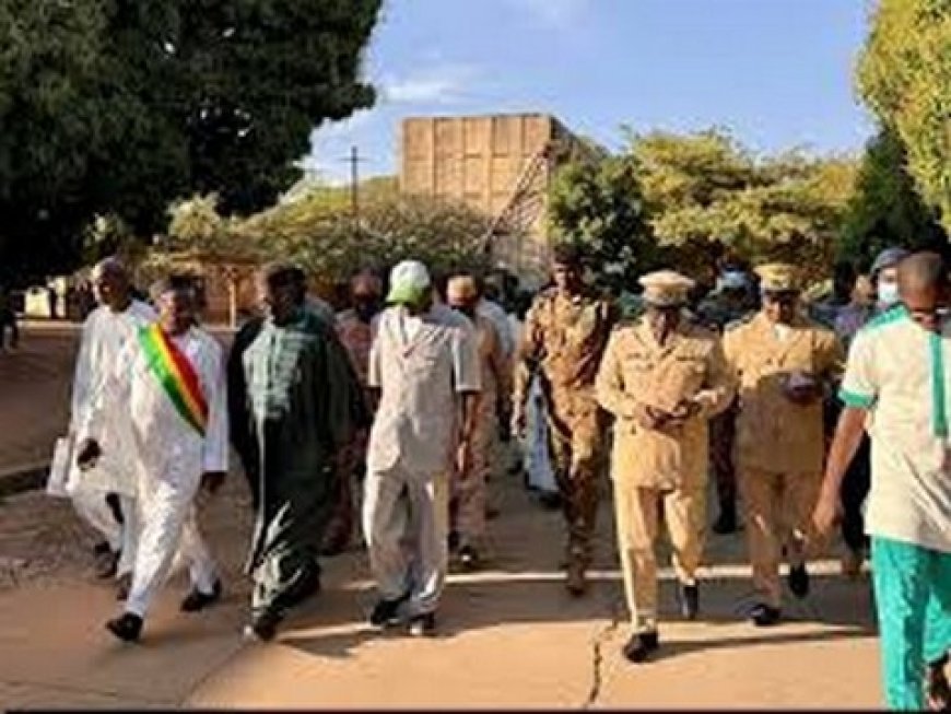 COMATEX S.A : Le Ministre Moussa Alassane DIALLO encourage la résilience et l’excellence à la COMATEX S.A