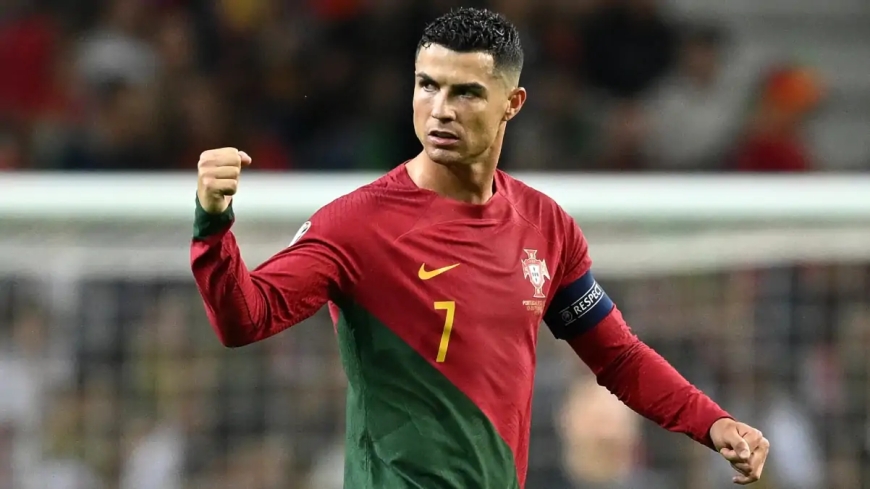 Cristiano Ronaldo devient le premier joueur à marquer 500 buts après l'âge de 30 ans