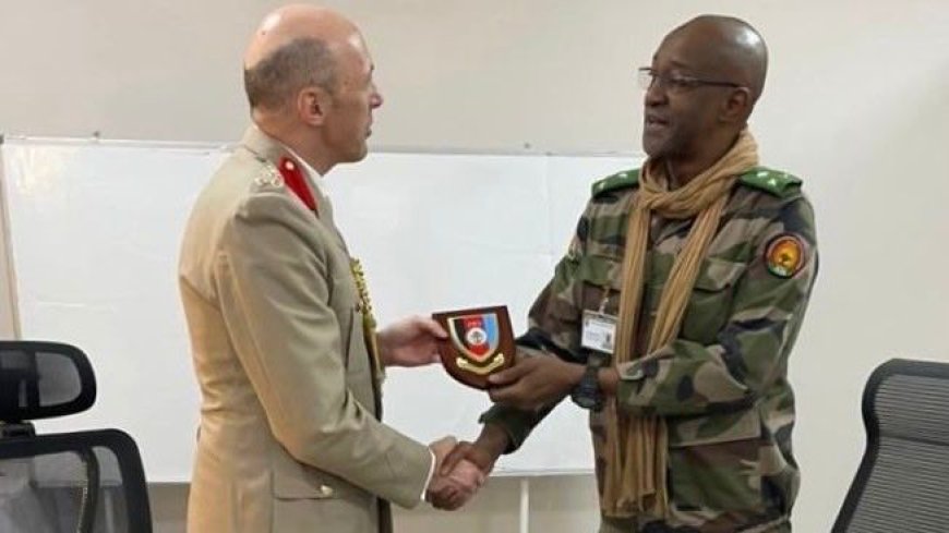 Coopération sécuritaire : le commandant de l’UKDefence_WA (Afrique de l'Ouest) en visite au Mali
