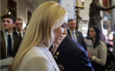 Affaire Epstein: la procureure générale Pam Bondi assignée à comparaître devant le Congrès