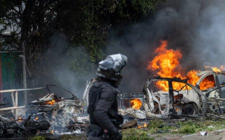 Pourquoi Téhéran attaque-t-il encore alors que Trump affirme avoir tout détruit? Des experts répondent aux questions des lecteurs sur l’Iran