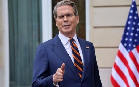 Washington songe à lever ses propres sanctions sur le pétrole iranien, en pleine guerre avec Téhéran