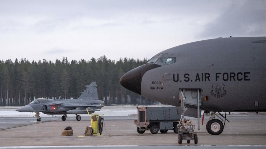 Un avion ravitailleur américain KC-135 s’écrase en Irak