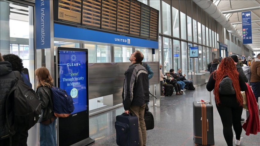 Aux États-Unis, des aéroports menacés de fermeture face à des agents de sécurité débordés
