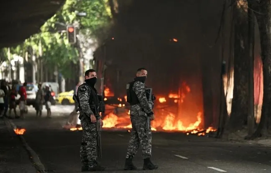 Brésil : Un raid policier à Rio fait huit morts, dont un baron de la drogue, et une centaine d’arrestations