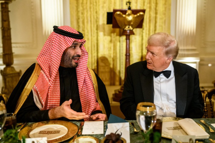 « Il a intérêt à être gentil avec moi » : Donald Trump assure que le prince Saoudien Mohammed ben Salmane lui a « léché les bottes »
