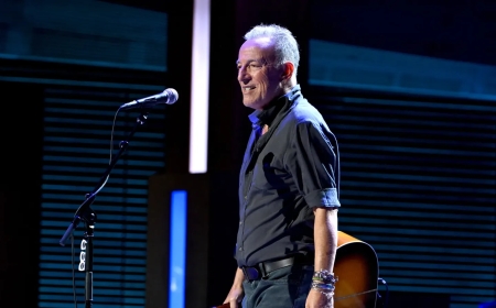 "Nous avons un président qui ne supporte pas la vérité": Bruce Springsteen s'en prend à Trump lors du lancement de sa tournée