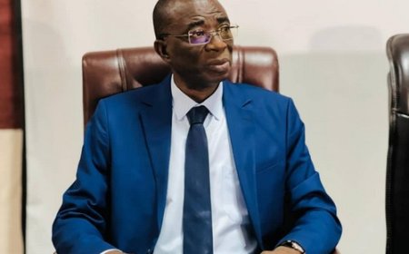 Dr. Boubacar Sidiki Diarrah à la remise du rapport annuel d'activités 2025 des services centraux du ministère de la justice et des juridictions