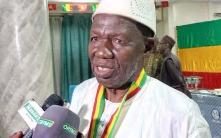 Retrait de la reconnaissance du Mali à la « RASD », suppression de l’AEVM, octroi de 300 bourses