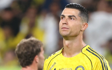 « C. Ronaldo a cessé de me suivre sur Instagram parce que j'ai dit que Messi était meilleur », révèle cette légende du foot anglais