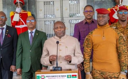 À l’heure du Mali : Palabres pour l’AES, entre pont et port