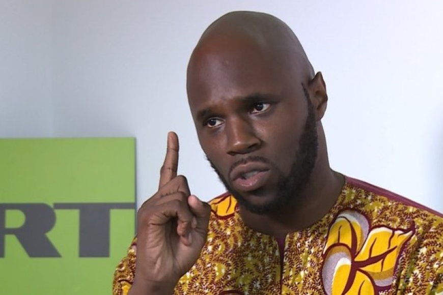 Kémi Séba reste en détention: les raisons du nouveau renvoi du procès d’extradition expliquées par son avocat