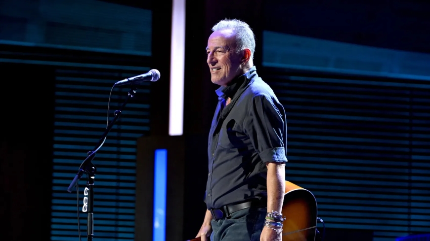 "Nous avons un président qui ne supporte pas la vérité": Bruce Springsteen s'en prend à Trump lors du lancement de sa tournée