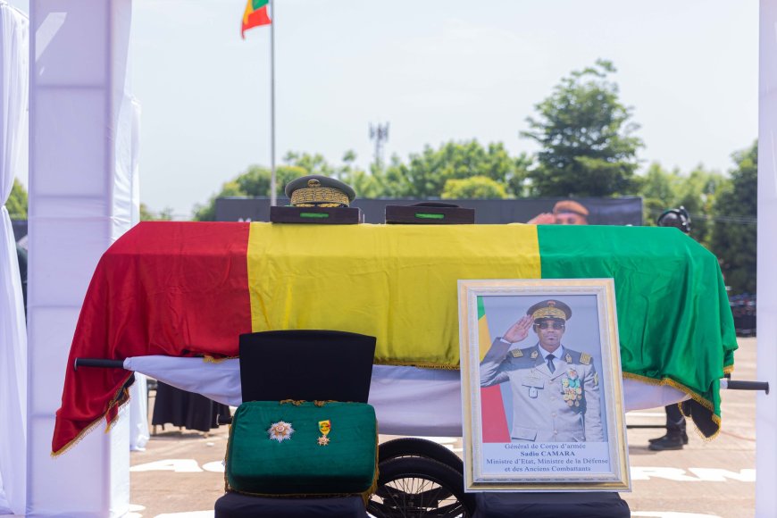 Obsèques nationales : les honneurs de la Nation rendus au général Sadio Camara