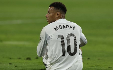 Real Madrid : Kylian Mbappé se fait dézinguer après la défaite lors du Clasico !
