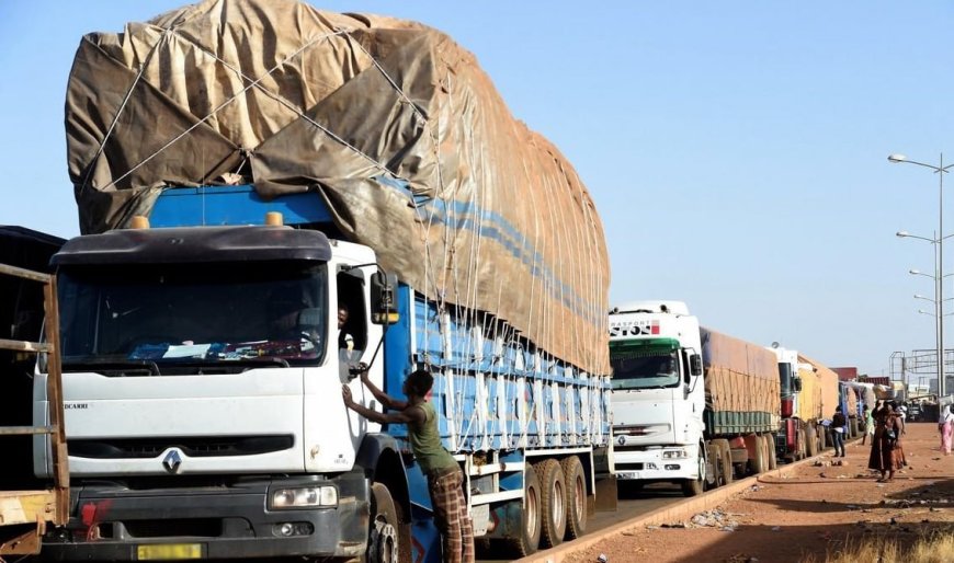 Au Burkina Faso, 300 camions avec l’aide humanitaire