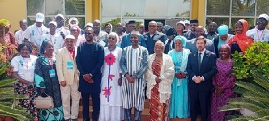 Symposium national sur les droits de l'homme au Mali : Promouvoir l'éducation aux droits humains à travers le référencement à nos valeurs socioculturelles ancestrales