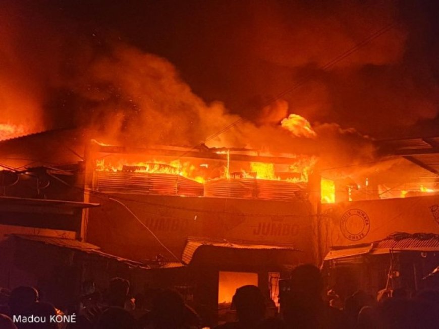 Kayes : Un incendie ravage les nouveaux locaux du grand marché