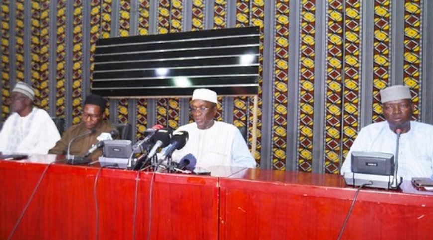 Examens de fin d’année 2026 : « Tout est fin prêt », selon le ministre Amadou Sy Savane