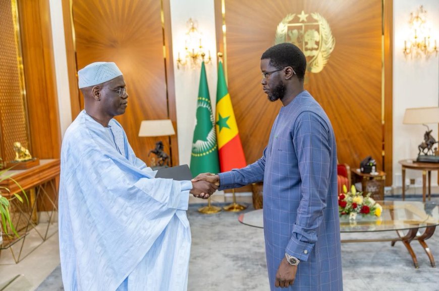 Sénégal : nouveau PM, Ahmadou Al Aminou Mohamed Lo remplace Sonko