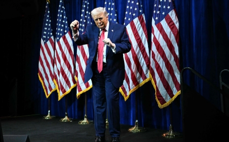 Trump remplace le concert prévu pour les 250 ans des États-Unis par un... meeting