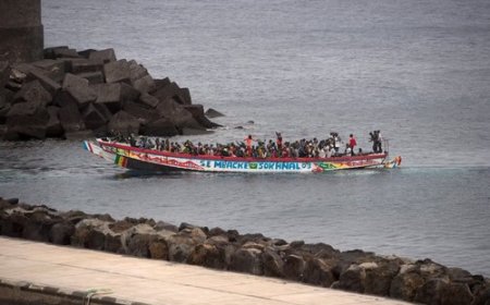 Partie de la Gambie pour l’Espagne la pirogue échoue sur le littoral dakarois :  12 candidats à la migration irrégulière interpellés dont 7 Maliens
